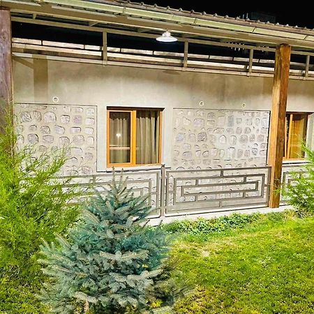 Lara Hotel Gorisz Kültér fotó