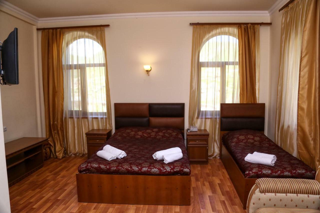 Lara Hotel Gorisz Kültér fotó