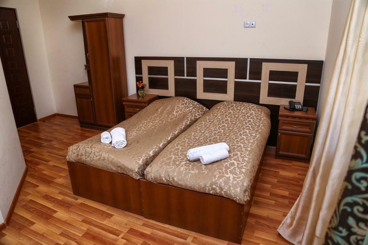 Lara Hotel Gorisz Kültér fotó
